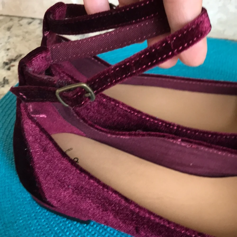 Gap Women's Velvet Ankle Tie Flats in Wine